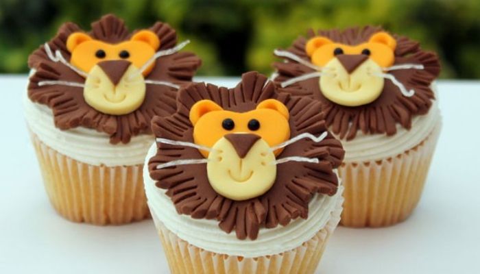 leo cup cakes