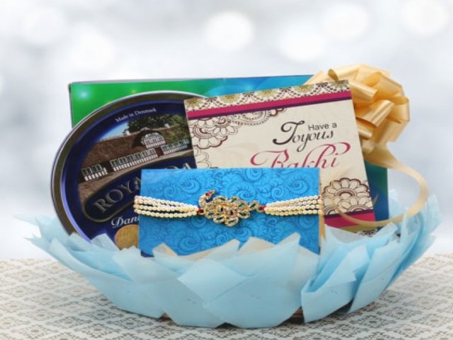 Rakhi Gift Hamper