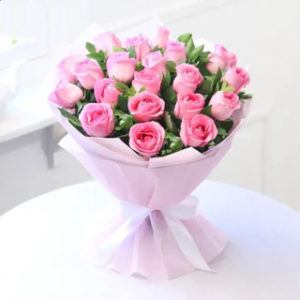 graceful-pink-roses-bouquet