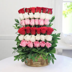 mixed-roses-arrangement-in-basket