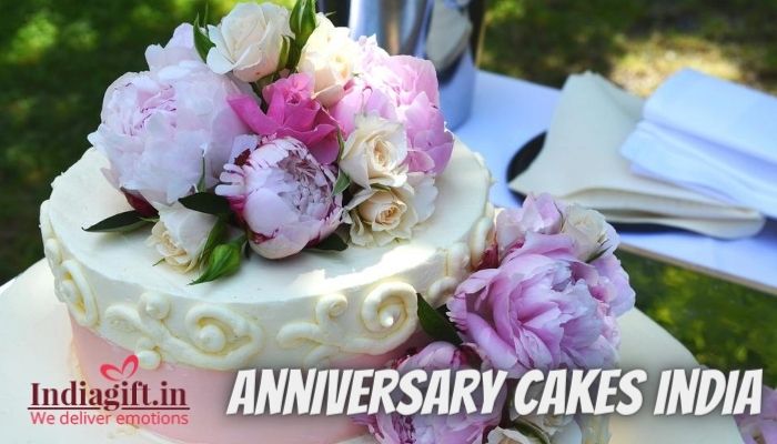 Order wedding anniversary cakes online in India