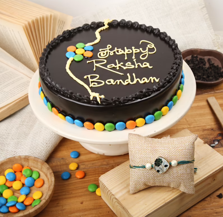 Trending Rakhi Cakes to Celebrate Raksha Bandhan 2022