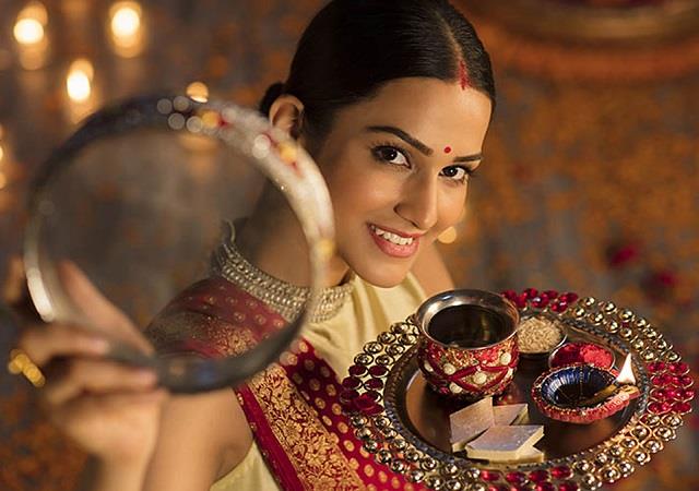 Karwachauth gifts for wife