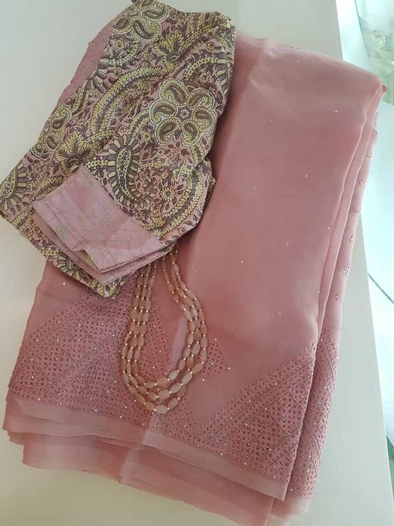 stylish saree- karwa Chauth gift for wife