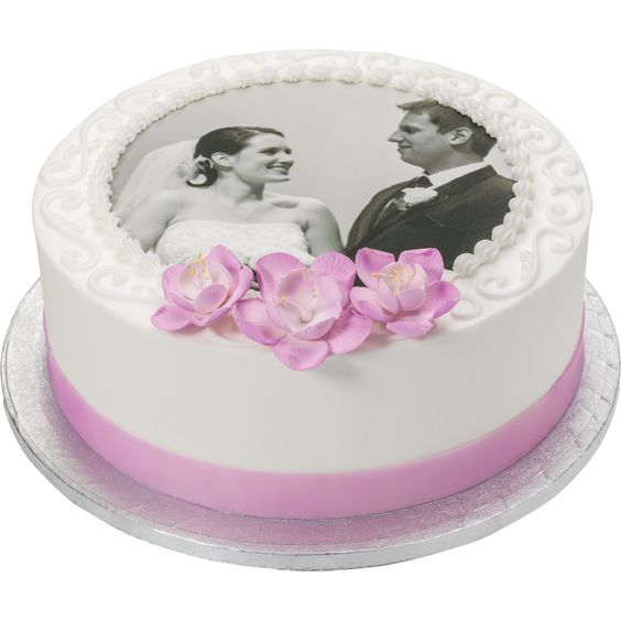 Designer cake with photo for valentine day