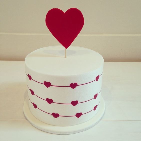 Fondant love cake for Valentine Day
