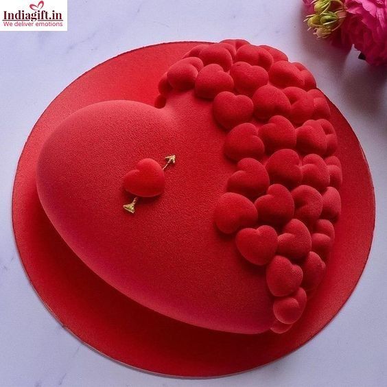 Red-velvet cake for Valentine Day