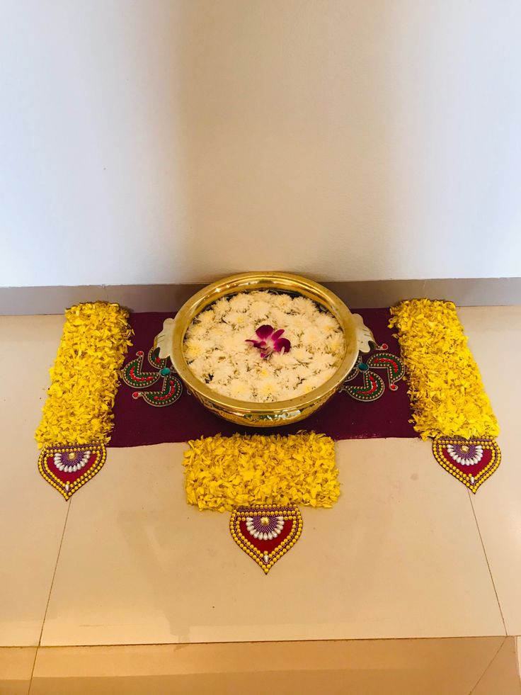 holi floral decoration