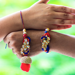 Peacock Pearl Rakhi Loomba Set
