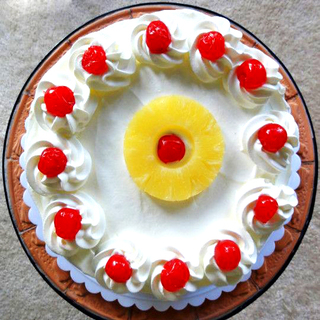 Pineapple Cream Cake 
