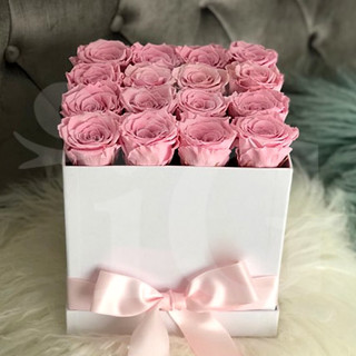Beautiful Box of Pink Roses