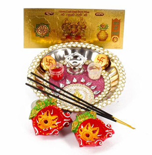 Attractive Diwali Thali Hamper