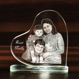 Crystal Wide Heart Shape Stand