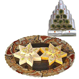 Kaju Burfi & Kaju Roll