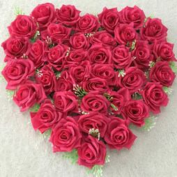 Valentine Red Roses Heart - Medium