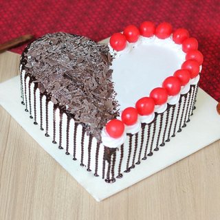 Valentine Heart to Heart Beautiful Cake