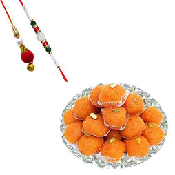 Ladoo with Bhaiya Bhabhi Rakhi