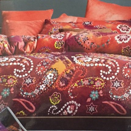 Maroon Printed Warm Bedsheet