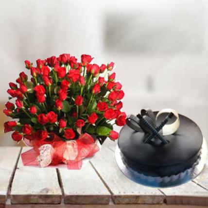 Roses Basket with Cake