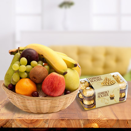 Fresh Fruits with Chocolates