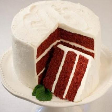 Valentine Red Velvet Cake