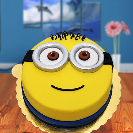 Happy Moments Minion Cake | Winni.in