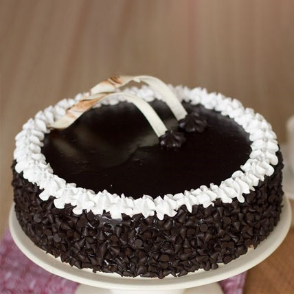 Premium Chocolate Cake with Choco Chips