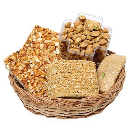 Buy The Best Lohri Gift Hamper With Special Sweets - Angroos