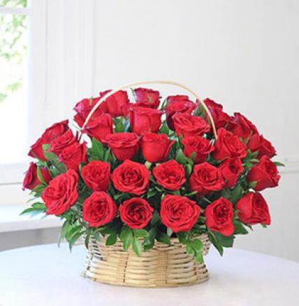 Valentine 100 Red Roses Basket