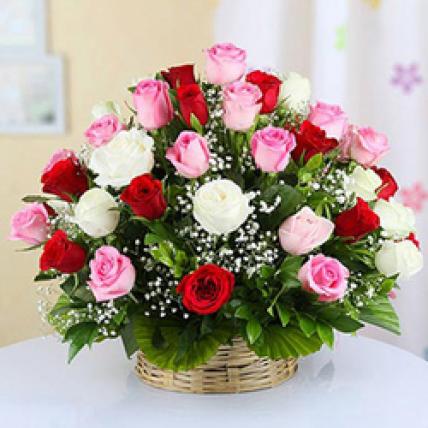 Valentine 100 Mixed Roses Basket