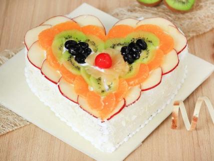 Heart Shape Vanilla Fruit Cake