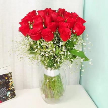 Red Roses Vase