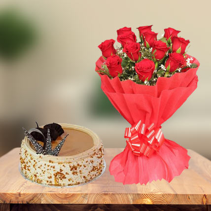 Butterscotch Cake & Red Roses