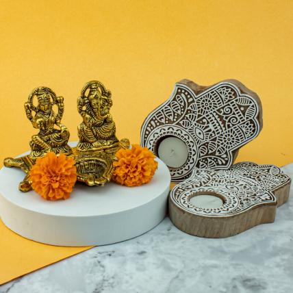 Lakshmi-Ganesh Diwali With Hand Diya