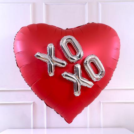 XOXO Love Soars Valentine Balloon Arrangement